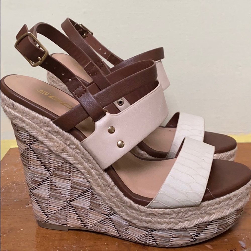 Wedge sandals